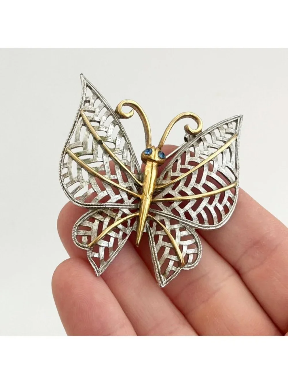 Dual Toned Woven Winged Avon Designer Vintage Costume Jewelry Brooch | Lapel Pin
